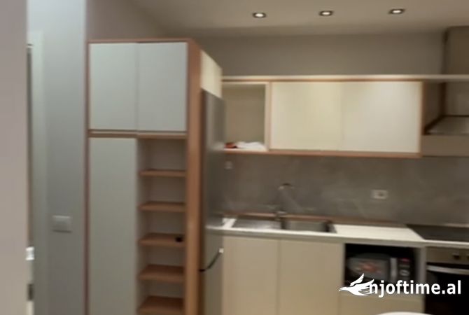 Shtepi me qera Garsoniere ne Tirane - 460 Euro
