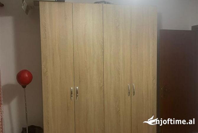Shtepi me qera Apartament ne Tirane, 2+1, Mobilimi E mobiluar, Pagesa 500  Euro.