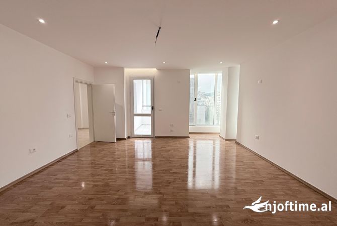 Ambient biznesi me qera 3+1 ne Tirane - 1,700 Euro