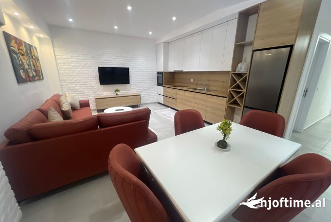 Shtepi me qera 1+1 ne Tirane - 700 Euro