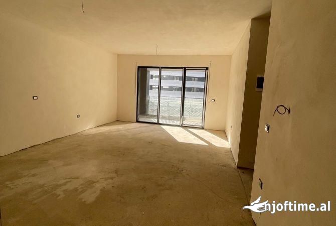 Apartment for sale in Tirana 3+1, Emty