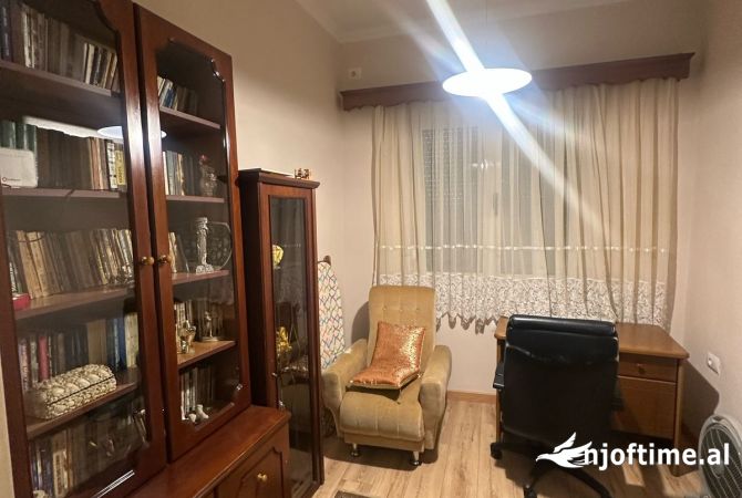 Shtepi me qera 2+1 ne Tirane - 600 Euro