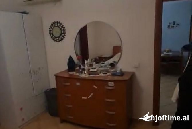 Shtepi me qera Apartament ne Tirane, 2+1, Mobilimi E mobiluar, Pagesa 580  Euro.