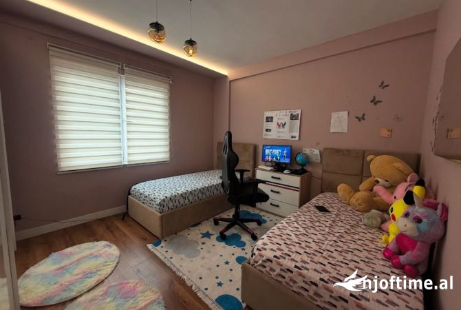 Shtepi ne shitje 3+1 ne Tirane - 250,000 Euro