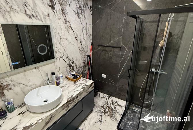 Shtepi ne shitje 3+1 ne Tirane - 360,000 Euro