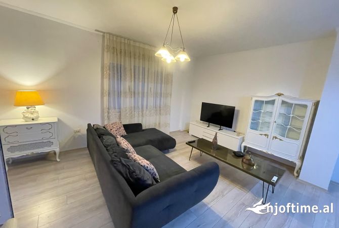 Shtepi ne shitje 1+1 ne Tirane - 180,000 Euro