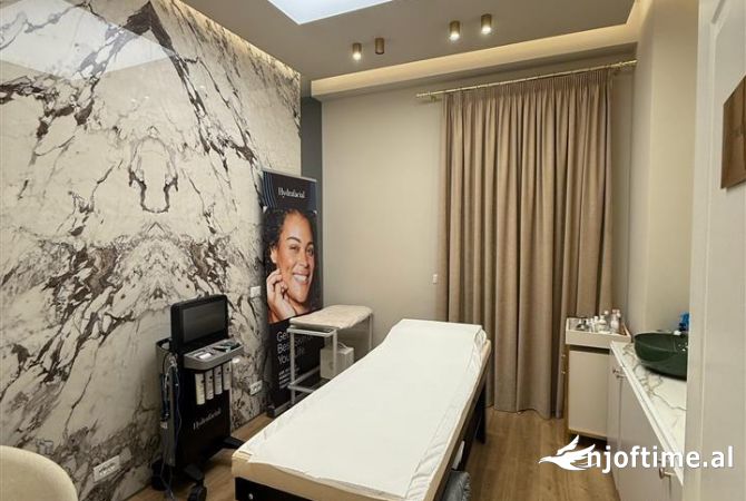 Ambient biznesi me qera 3+1 ne Tirane - 1,500 Euro