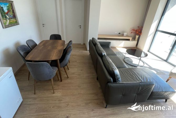 Shtepi me qera Apartament ne Tirane, 2+1, Mobilimi Pjeserisht e mobiluar, Pagesa 1,200  Euro.