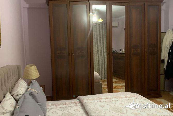 Shtepi me qera 3+1 ne Tirane - 800 Euro
