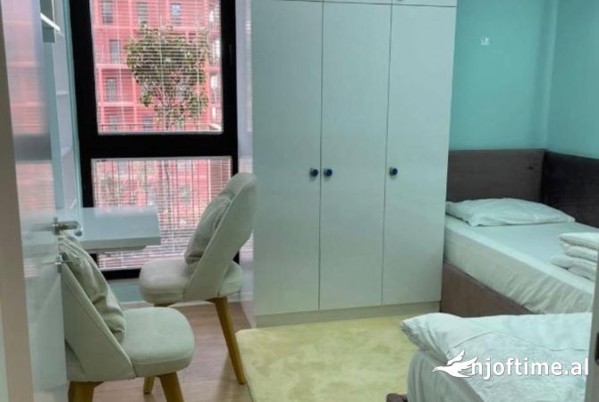 Shtepi ne shitje Apartament ne Tirane, 2+1, Mobilimi E mobiluar, Pagesa 350,000  Euro.