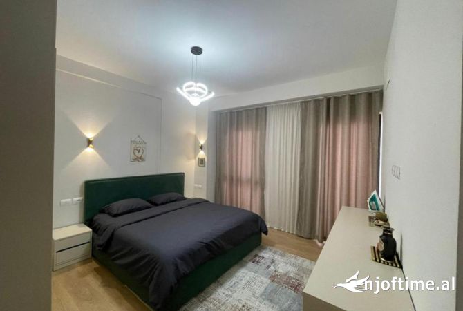 Shtepi ne shitje Apartament ne Tirane, 2+1, Mobilimi E mobiluar, Pagesa 350,000  Euro.