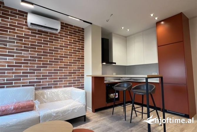 Shtepi me qera Apartament ne Tirane, 1+1, Mobilimi E mobiluar, Pagesa 850  Euro.