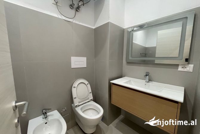 Shtepi me qera Apartament ne Tirane, 1+1, Mobilimi E mobiluar, Pagesa 550  Euro.
