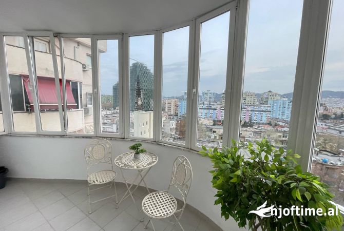 Shtepi me qera Apartament ne Tirane, 2+1, Mobilimi E mobiluar, Pagesa 1,300  Euro.