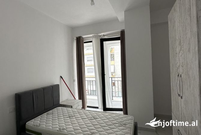 Shtepi me qera 2+1 ne Tirane - 50,000 Leke