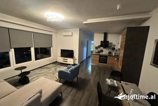 Shtepi me qera 2+1 ne Tirane - 900 Euro