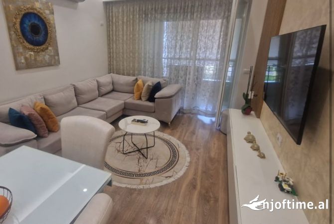 Shtepi ne shitje 2+1 ne Tirane - 290,000 Euro