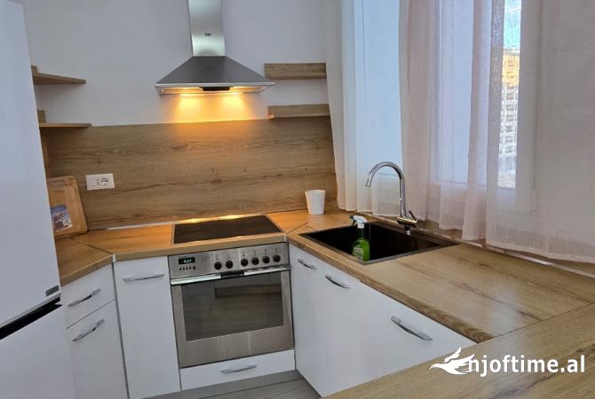 Shtepi me qera 2+1 ne Tirane - 550 Euro
