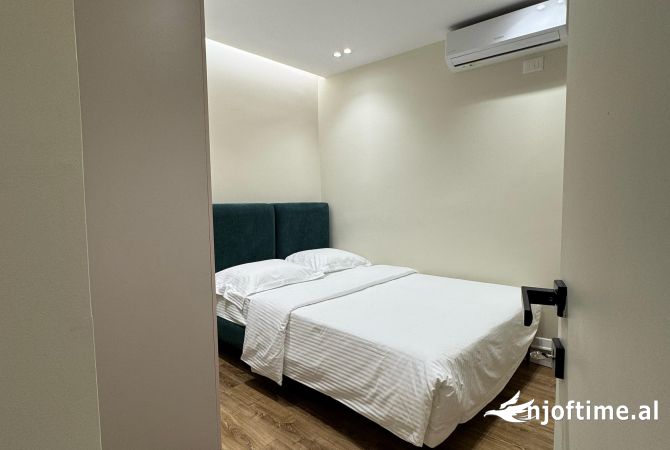 Shtepi ne shitje Apartament ne Tirane, 1+1, Mobilimi E mobiluar, Pagesa 184,000  Euro.