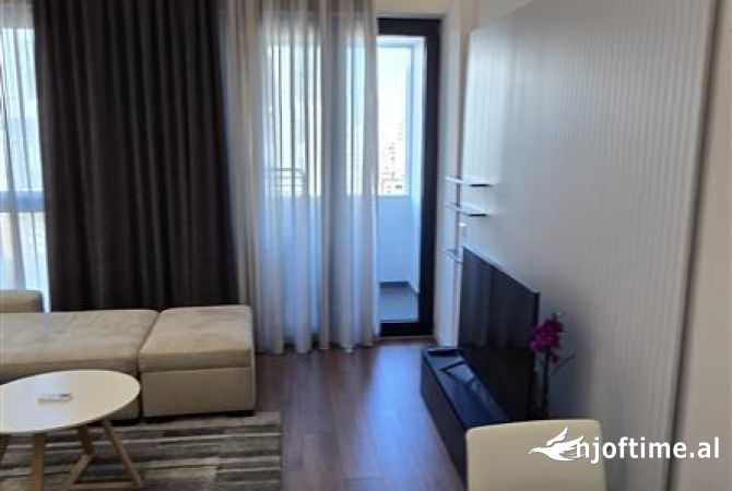 Shtepi me qera 1+1 ne Tirane - 750 Euro
