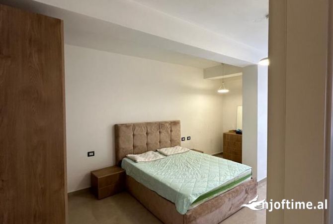 Shtepi me qera Apartament ne Tirane, 1+1, Mobilimi E mobiluar, Pagesa 600  Euro.