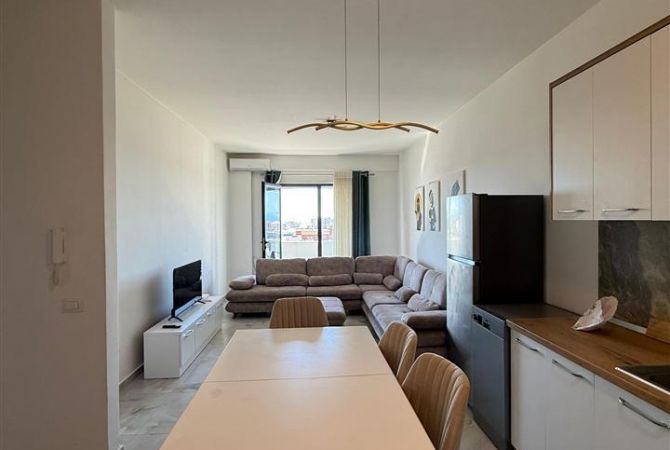 Shtepi me qera Apartament ne Tirane, 2+1, Mobilimi E mobiluar, Pagesa 700  Euro.