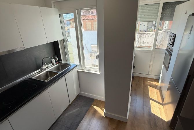 Shtepi me qera Apartament ne Tirane, 1+1, Mobilimi E mobiluar, Pagesa 700  Euro.