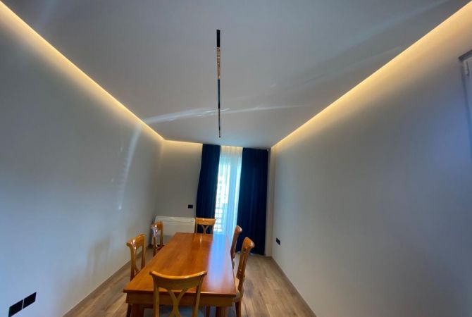 Shtepi me qera Apartament ne Tirane, 2+1, Mobilimi E mobiluar, Pagesa 1,000  Euro.