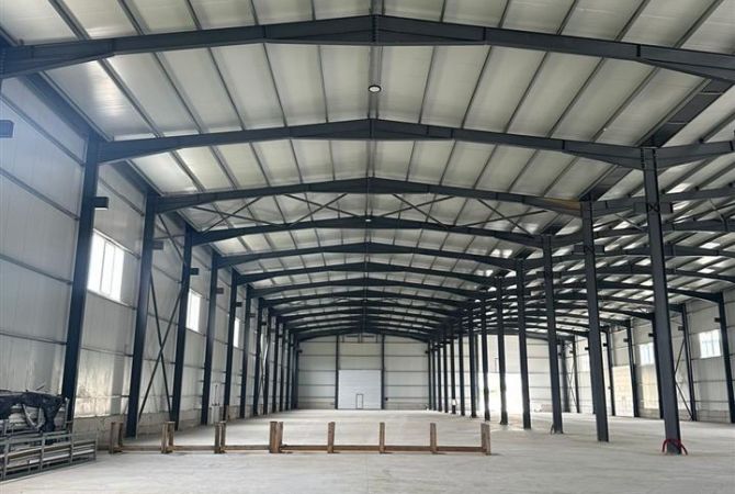 Ambient biznesi me qera 4+1 ne Tirane - 6,000 Euro