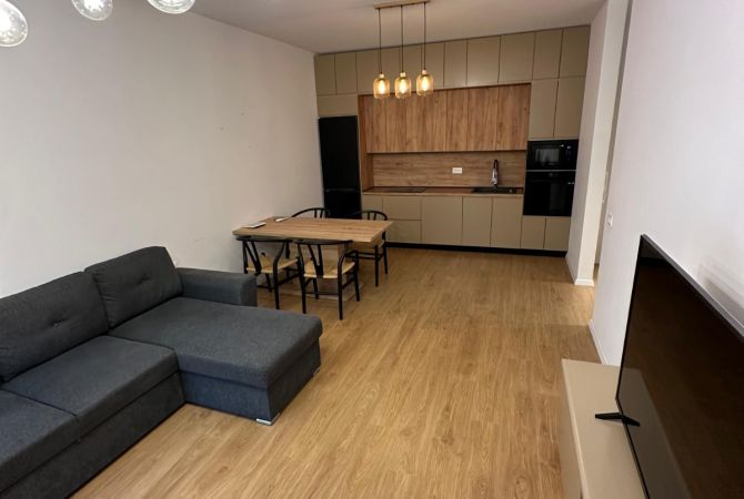 Shtepi ne shitje 2+1 ne Tirane - 185,000 Euro