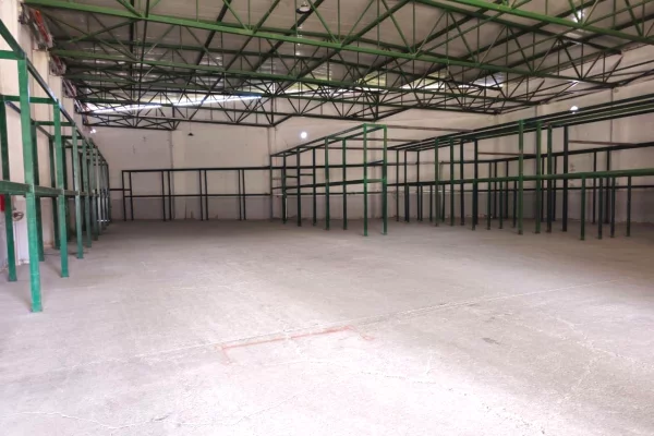 Business Property for Rent 4+1 in Tirana - 3,499 Euro