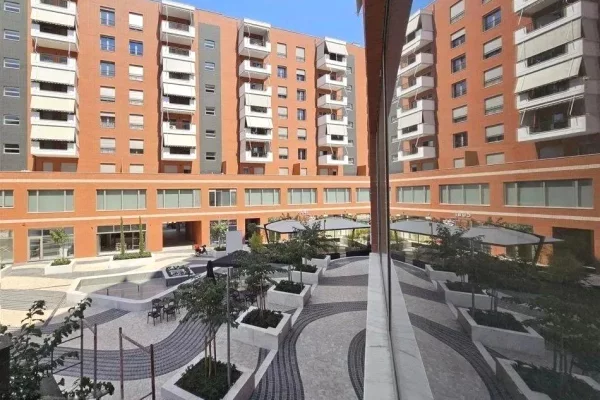 Business Property for Rent 1+1 in Tirana - 2,999 Euro