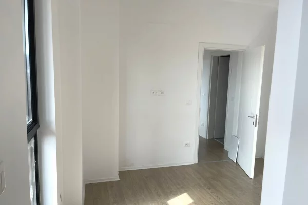 Business Property for Rent 3+1 in Tirana - 850 Euro