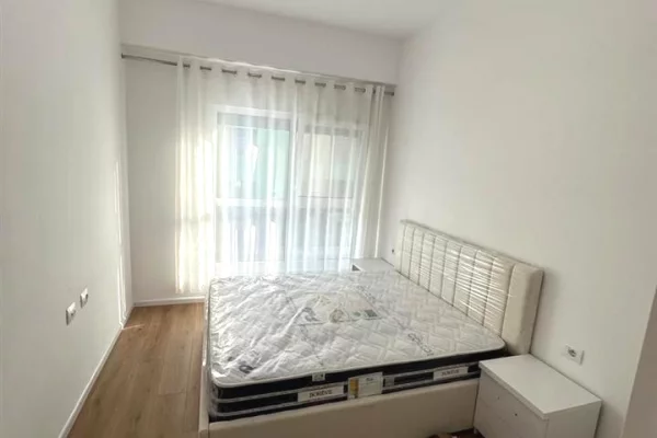 Shtepi me qera Apartament ne Tirane, 1+1, Mobilimi E mobiluar, Pagesa 45,000  Leke.