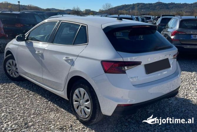 Makina me qera Skoda me cmim 60 euro dita