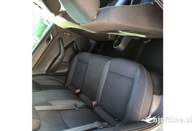 Makina me qera Skoda me cmim 45 euro dita 