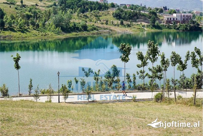 Shtepi ne shitje Apartament ne Tirane, 3+1, Mobilimi Bosh, pa mobiluar, Pagesa 295,000  Euro.