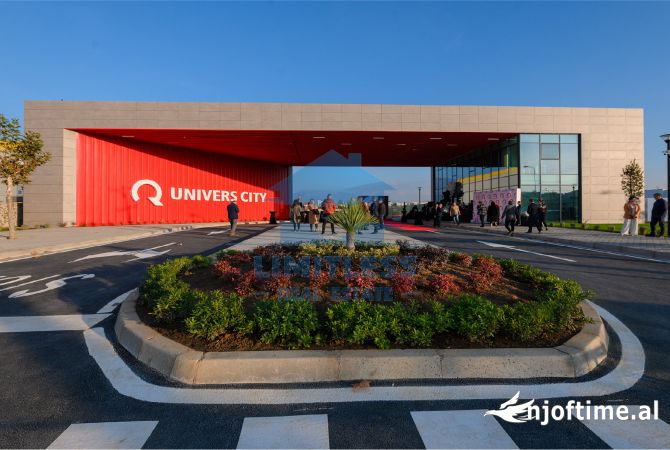 Shtepi ne shitje Apartament ne Tirane, 2+1, Mobilimi Bosh, pa mobiluar, Pagesa 116,000  Euro.