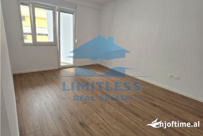 Shtepi ne shitje 2+1 ne Tirane - 210,000 Euro