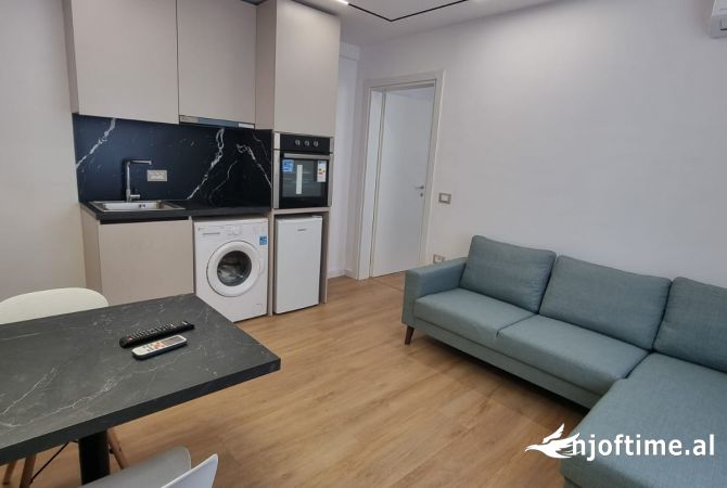 Shtepi ne shitje Apartament ne Tirane, 1+1, Mobilimi E mobiluar, Pagesa 195,000  Euro.