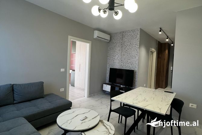 Shtepi me qera 2+1 ne Tirane - 800 Euro