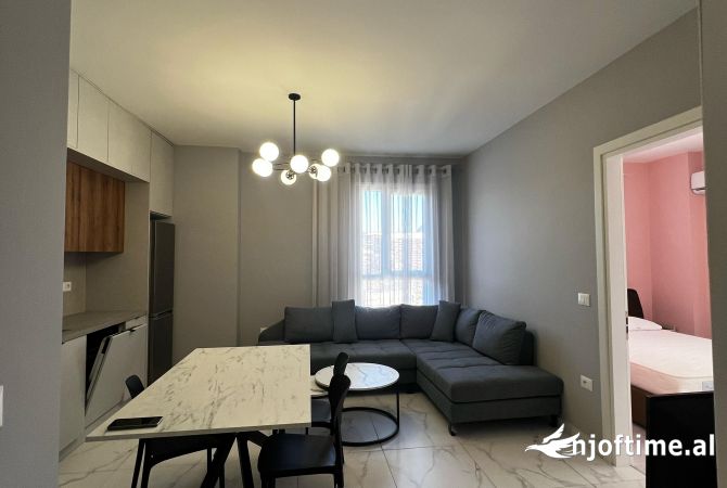 Shtepi me qera 2+1 ne Tirane - 800 Euro