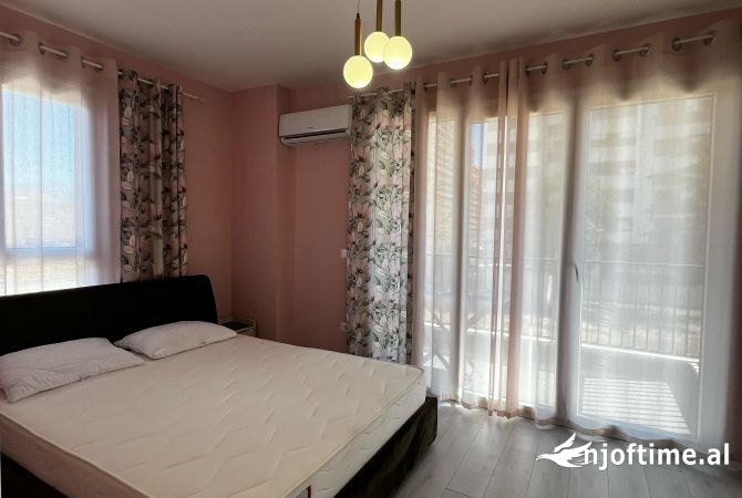 Shtepi me qera Apartament ne Tirane, 2+1, Mobilimi E mobiluar, Pagesa 800  Euro.