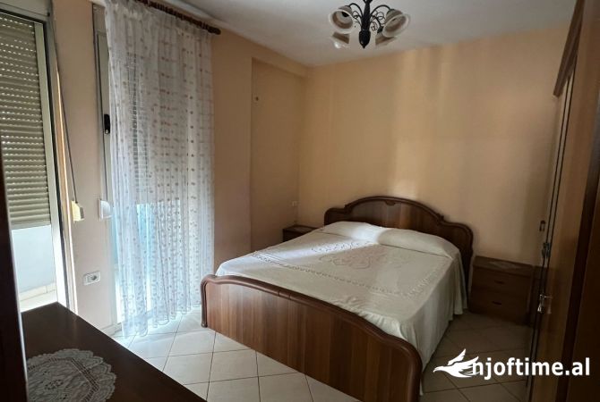 Shtepi me qera 1+1 ne Tirane - 450 Euro