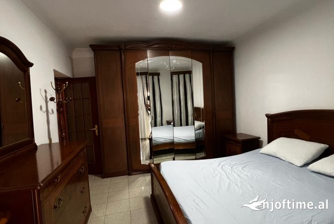 Shtepi me qera 2+1 ne Tirane - 550 Euro