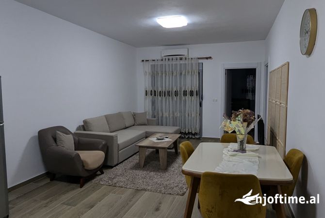 Shtepi me qera 2+1 ne Durres - 400 Euro