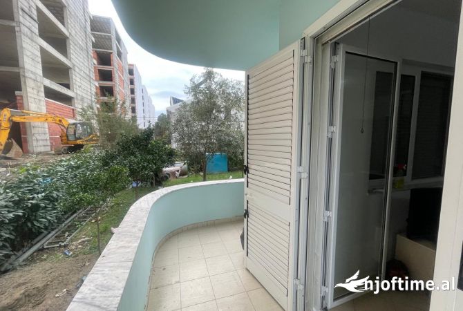 Shtepi ne shitje Apartament ne Durres, 2+1, Mobilimi E mobiluar, Pagesa 150,000  Euro.