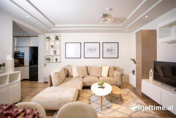 Shtepi me qera 2+1 ne Tirane - 1,400 Euro