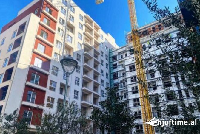 Shtepi ne shitje Apartament ne Tirane, 2+1, Mobilimi Bosh, pa mobiluar, Pagesa 164,000  Euro.