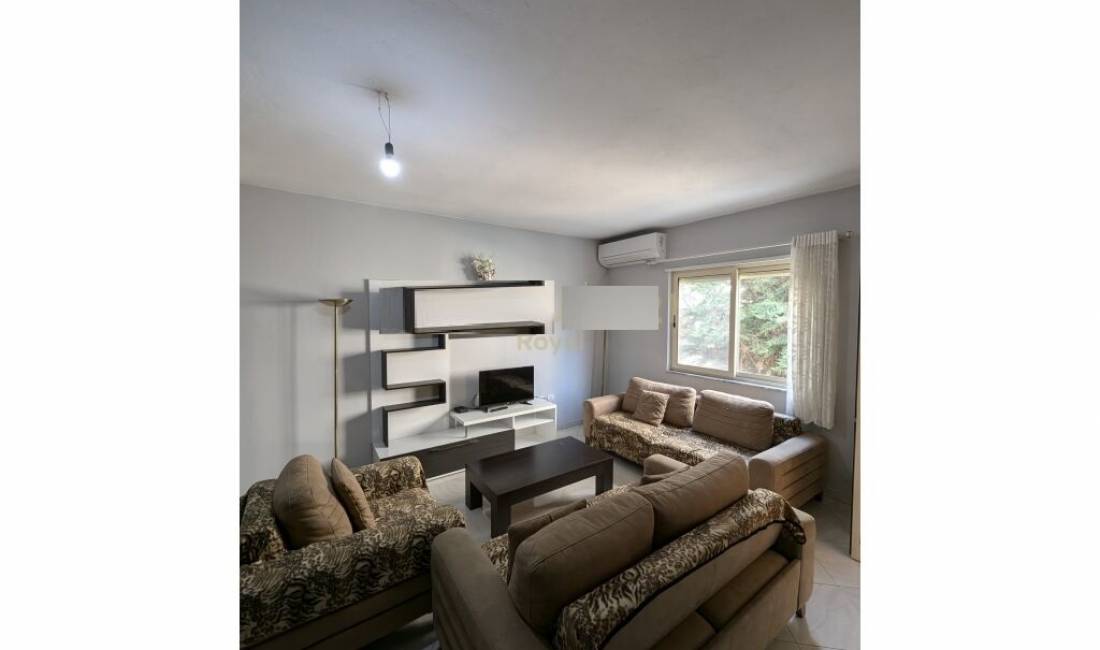 Shtepi me qera Apartament ne Tirane, 2+1, Mobilimi E mobiluar, Pagesa 380  Euro.